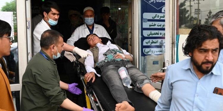 Afganistan'ın başkenti Kabil'de erkek lisesine bombalı saldırıda en az altı kişi öldü