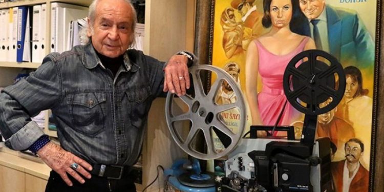 Agah Özgüç yaşamını yitirdi