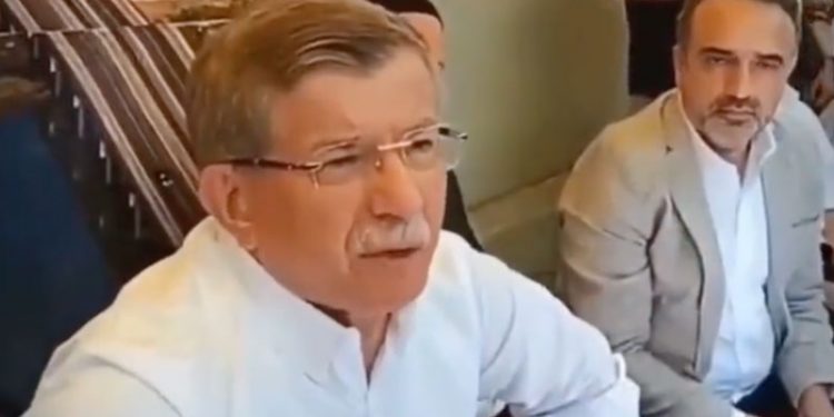 Ahmet Davutoğlu: İtiraz etmeseydim, milyarlarıma milyar katardım benden sonraki başbakan gibi