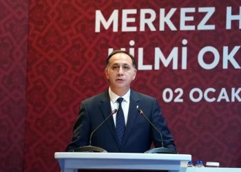 Ahmet Çakar: İstifa eden MHK Başkanı'nın ses kaydı ortaya çıkarsa Türk futbolunda depremi o zaman görün