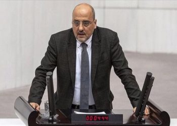 Ahmet Şık'tan 10 soru: “Ali Osman Akat ile AKP arasında ne tür bir ilişki var?"