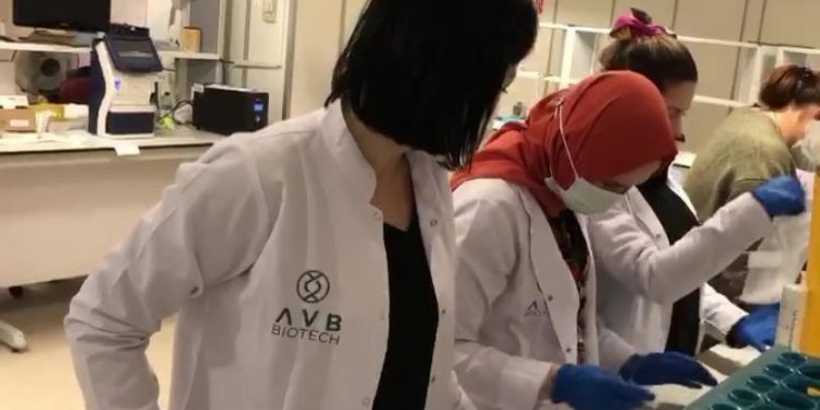 Akıllı sinyallerle ölümcül hastalıkları tedavi ettiler