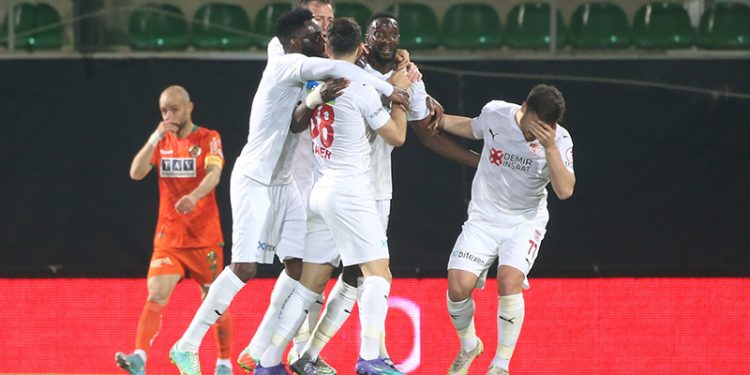 Alanyaspor 1-2 Sivasspor (Maç sonucu)