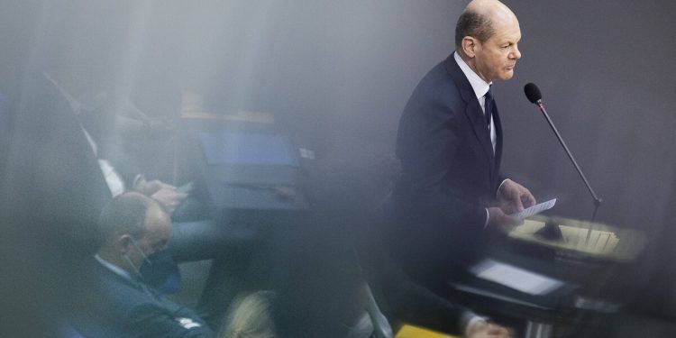 Alman dış politikası tarihi bir dönüm noktasında: Berlin yeniden doğuyor