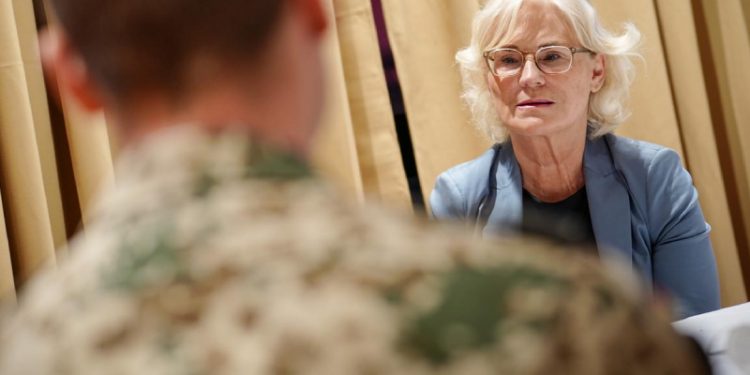 Almanya: Ukrayna'ya ordu envanterinden sevkiyat mümkün değil