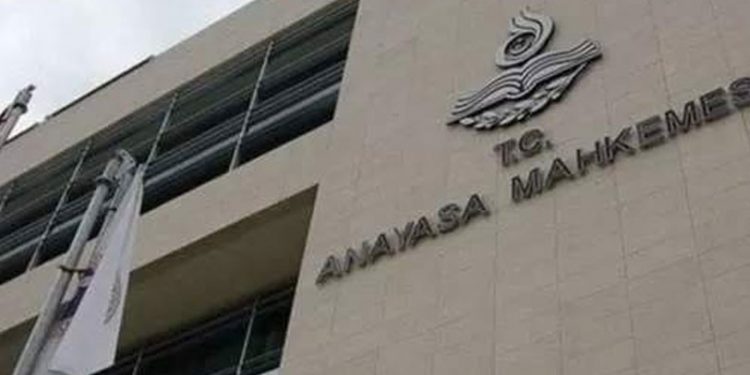 Anayasa Mahkemesi, CHP'nin seçim kanunu itirazını kabul etti