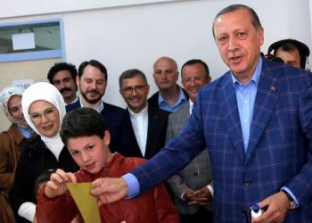 Anayasa Referandumu’nun beşinci yıl dönümünde enflasyon beşe katlandı