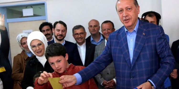 Anayasa Referandumu’nun beşinci yıl dönümünde enflasyon beşe katlandı