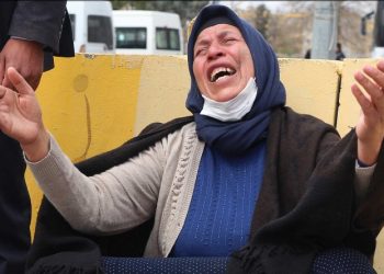 Anne Emine Şenyaşar’ın ‘adalet’ arayışı; AKP’li vekilin ağabeyi gözaltına alındı