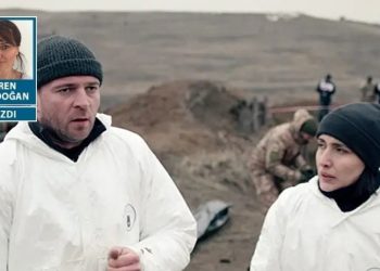 Atlantis: Ölü Bir Yaşama Ağıt