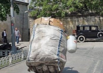 Atık toplayıcıları için üniforma ve kimlik belgesi zorunluluğu getiriliyor