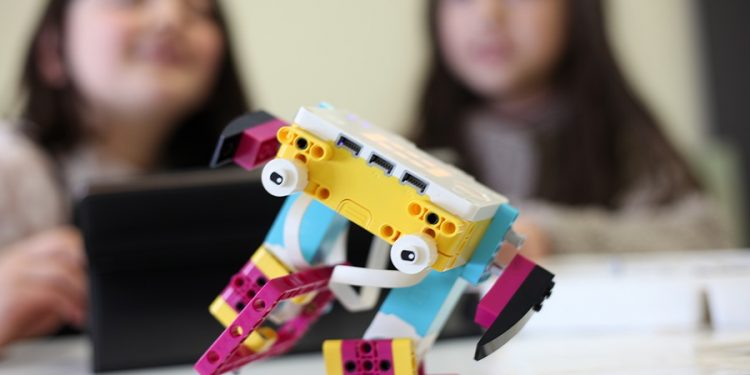 Avrupa Sürdürülebilir Kalkınma Enstitüsü’nden kız çocuklarına gençlik kampı