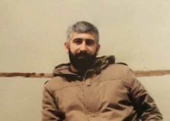 Ağabeyinin cenazesine katılması engellenen tutukluya kamerasız alanda işkence