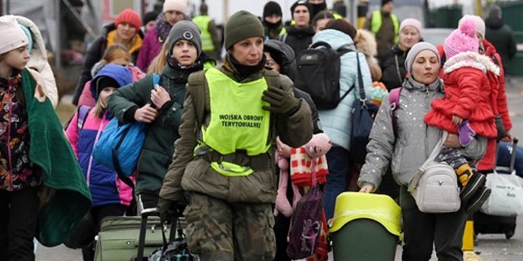 BM: Ukrayna'da en az 1417 sivil öldü, 4 milyon 176 bin 401 mülteci komşu ülkelere geçti