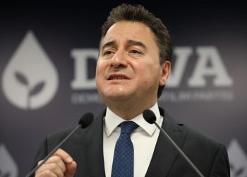 Babacan: 2008'de bütün dünya kırılırken Türkiye ayaktaydı; mesele dürüst ve ehil insanların yönetimde olması