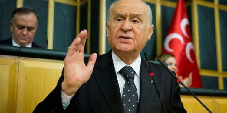Bahçeli bu kez anket şirketlerine kızdı: Alayınıza soruyorum; Kandil'de mi geziyorsunuz?