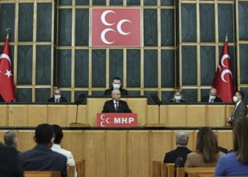 Bah&ccedil;eli'nin "Mahallenin uşakları" dedikleri kim?