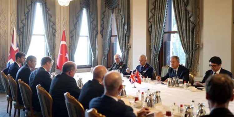 Bakan Akar: Ukrayna'nın egemenliğini, bağımsızlığını desteklediğimizi dile getirmeye devam ediyoruz