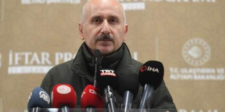 Bakan Karaismailoğlu: Pendik-Sabiha Gökçen Havalimanı metro hattı en geç ağustos ayında açılacak