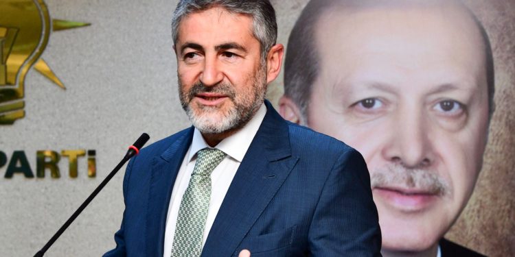 Bakan Nebati şirketteki görevinden ayrılmamış