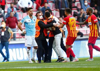 Bakasetas'ın üzerine yürüyen taraftarın yargılanmasına başlandı