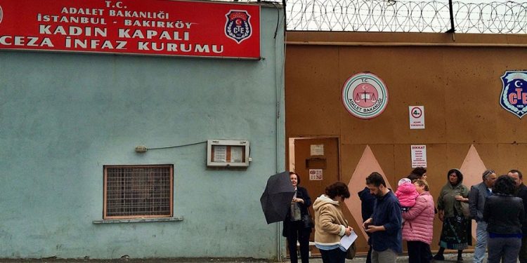 Bakırköy Kadın Cezaevi’ndeki siyasi tutuklulara ‘taciz ve tehdit’ iddiası