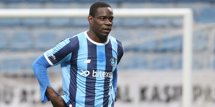 Balotelli ve Fenerbahçe PFDK'ya sevk edildi