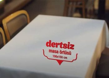 Baydöner reklamını seslendiren Dolunay'dan tepki: Bazı kesimleri rahatsız etmiş sanırım
