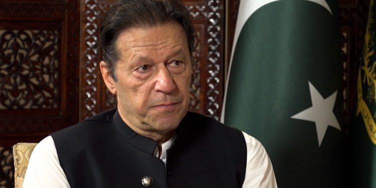 Başbakan İmran Han’a yönelik güvensizlik oylaması yapılamadı; Pakistan’da meclis feshedildi 