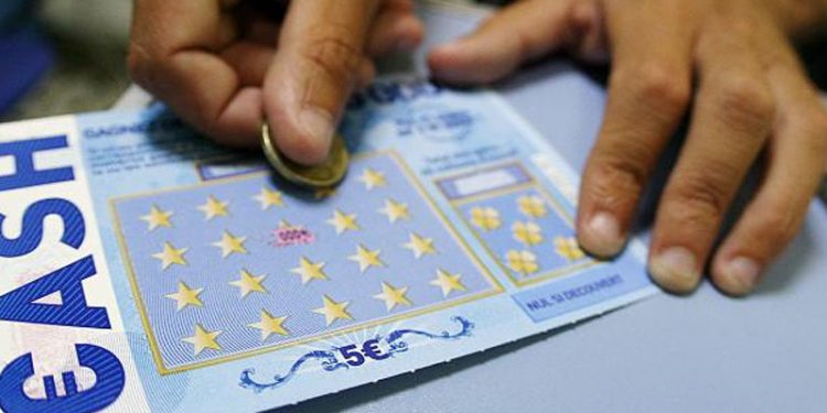 Belçika’da ‘kazı kazan’da 250 bin euro kazanan ‘kağıtsız’ göçmen parasını tahsil edemedi