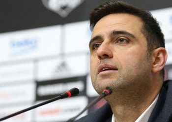 Beşiktaş Sportif Direktörü Ceyhun Kazancı: 15 futbolcu almayacağız, 6-7 oyuncu alacağız