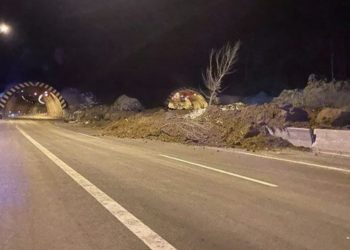 Bolu Dağı Tüneli girişinde heyelan meydana geldi