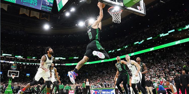 Boston, Tatum'un son saniye basketiyle kazandı