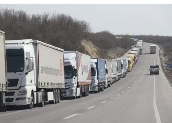 Bulgaristan’a açılan Hamzabeyli Sınır Kapısı’nda 22 kilometrelik TIR kuyruğu