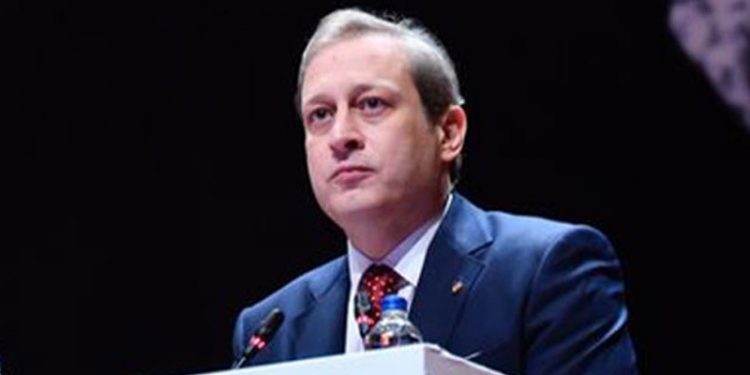 Burak Elmas: Galatasaray ciddi bir kaosun içerisine itildi