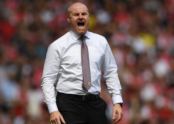 Burnley, 9.5 sezondur takımı çalıştıran Sean Dyche ile yollarını ayırdı