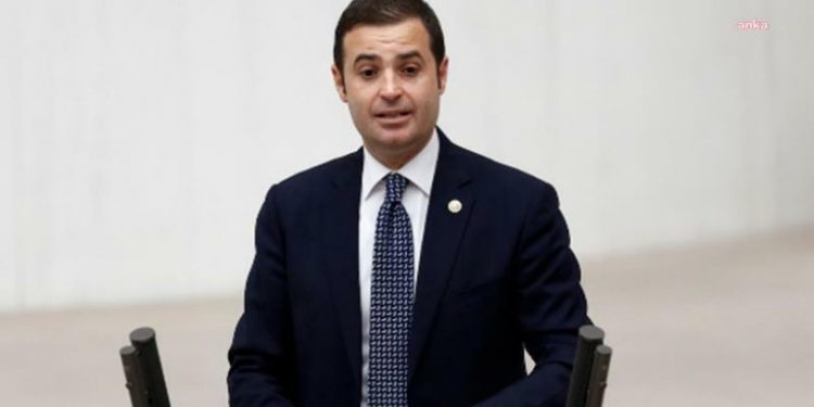 CHP'li Akın'dan bayram çağrısı: Otobüs bileti ücretindeki KDV oranı indirilsin