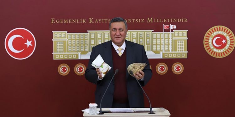 CHP'li Gürer: Fabrikaların özelleşmesi şekeri karaborsaya düşürdü