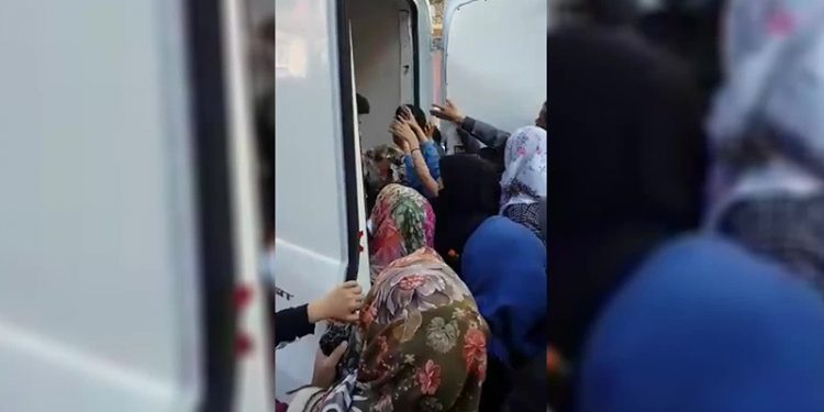 CHP’li Hakverdi Antep’teki ekmek izdihamına tepki gösterdi: ‘Bu rezillik elbet bitecek’