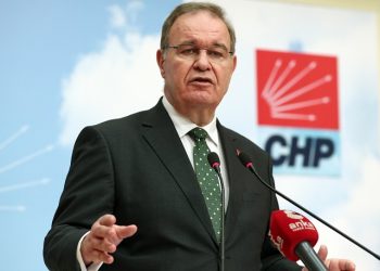 CHP’li Öztrak: Saray yine en iyi bildiği işi yaptı