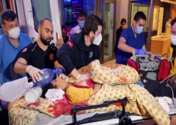 Cezaevinden izinli çıktı, boşanma aşamasındaki eşini öldürdü