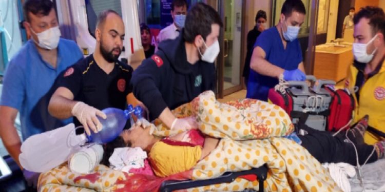 Cezaevinden izinli çıktı, boşanma aşamasındaki eşini öldürdü