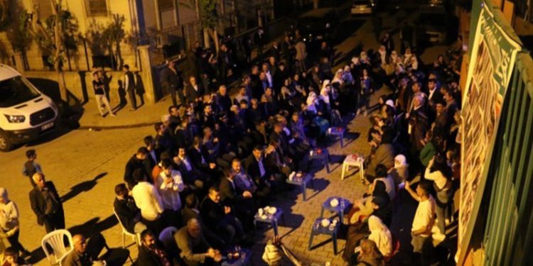 Cizre’de nöbet eylemi: Kimse HDP’nin sesini kısamaz