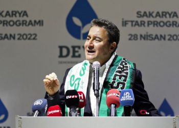 DEVA Partisi lideri Babacan: Mührü damlaya basalım, barajları yıkıp geçelim