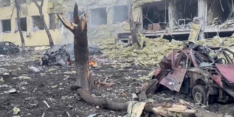 DSÖ, Ukrayna'da sağlık merkezlerine 100'ün üzerinde saldırı yapıldığını duyurdu