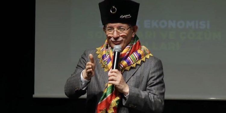 Davutoğlu: Tasfiye edilmesi gereken bir grupla karşı karşıya değiliz