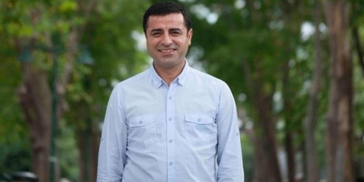 Demirtaş’a 9 yıl önceki tweetten yeni dava açıldı