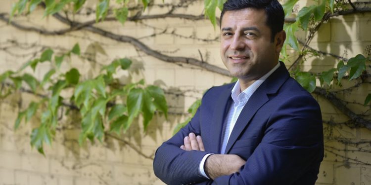 Demirtaş’a 9 yıl önceki tweetten yeni iddianame hazırlandı