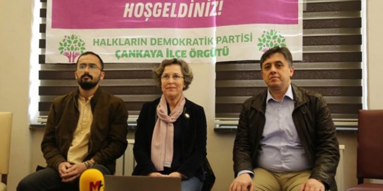 Demokrasi Buluşmaları Forumu’nda 3’üncü yol vurgusu