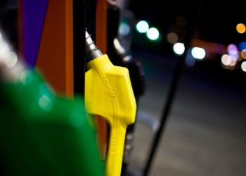 Dev otomobil firması üretimi durduruyor!